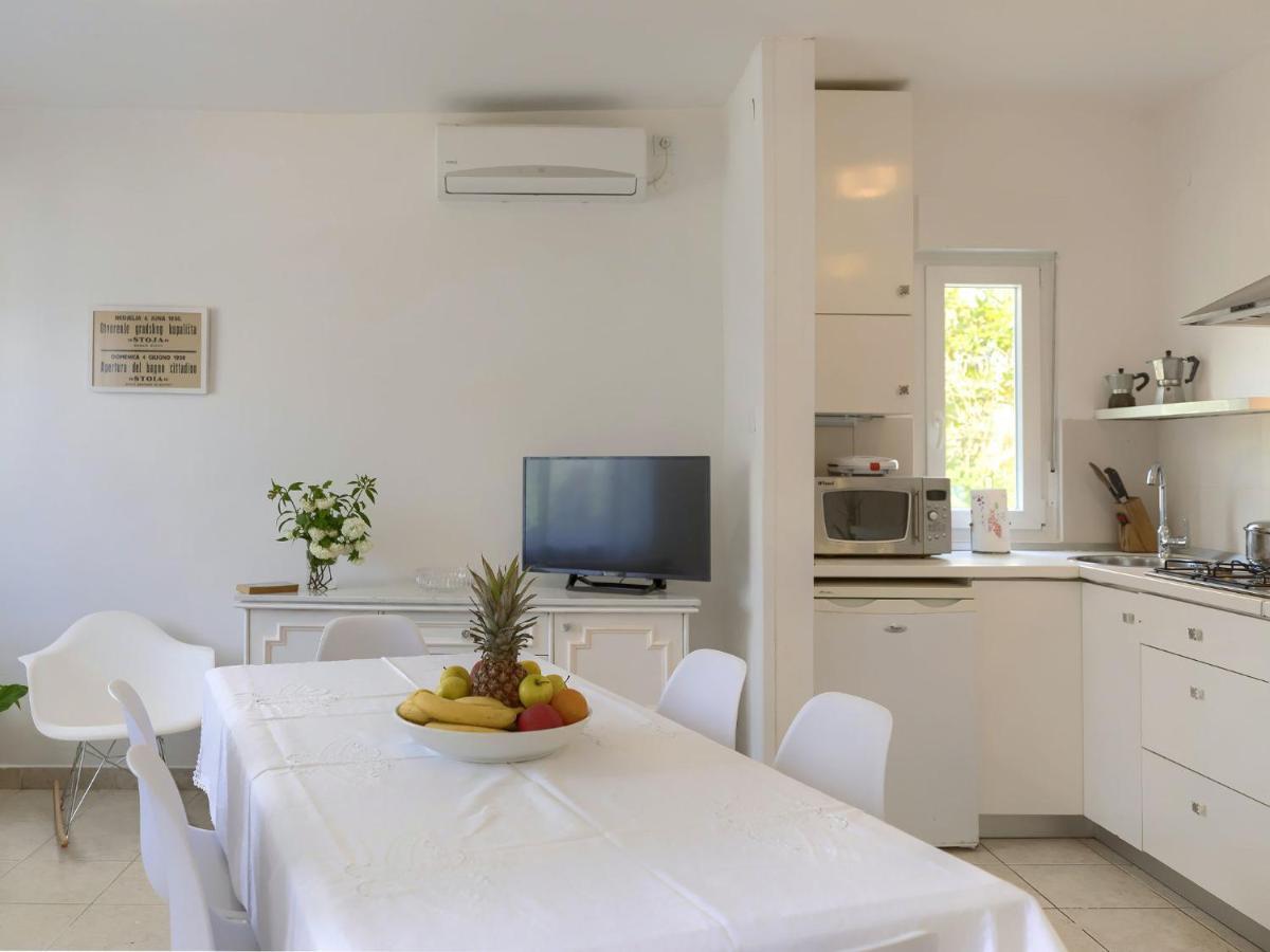 Apartment Laura By Interhome Pula Ngoại thất bức ảnh