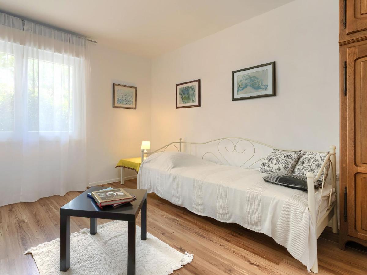 Apartment Laura By Interhome Pula Ngoại thất bức ảnh